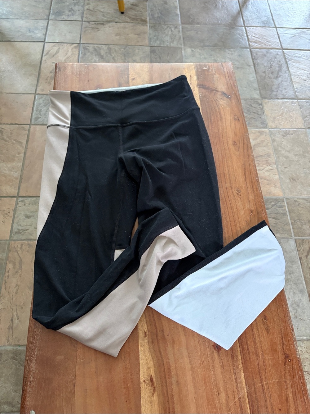 Athleta Black and Beige Colorblock Leggings